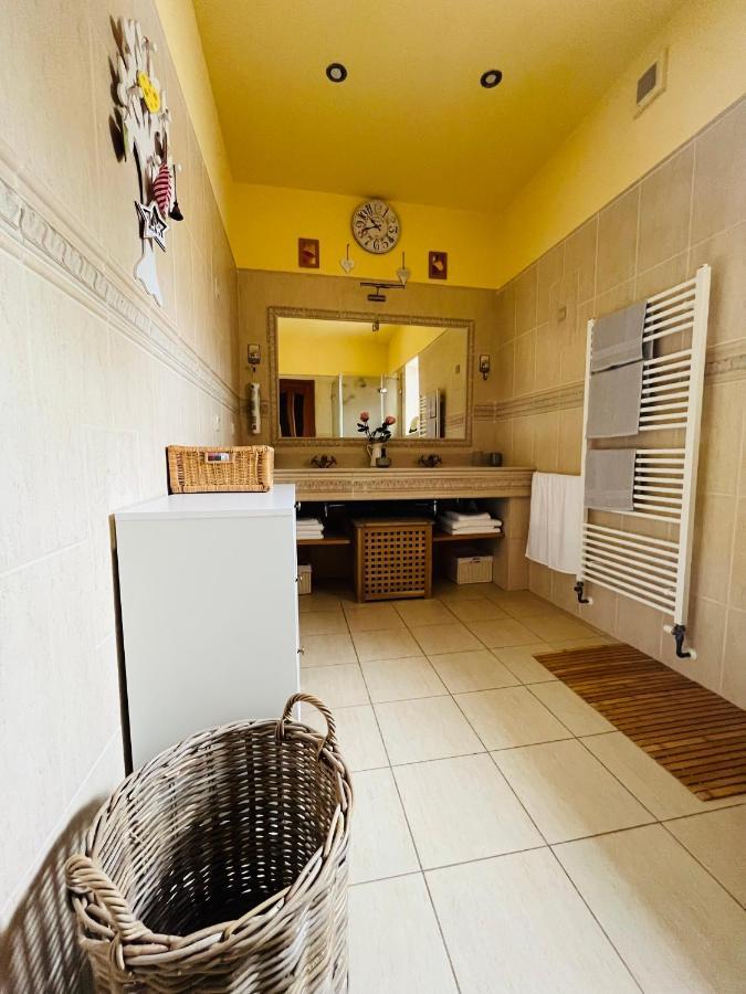 Apartman U Smrku Dvůr Králové nad Labem Esterno foto