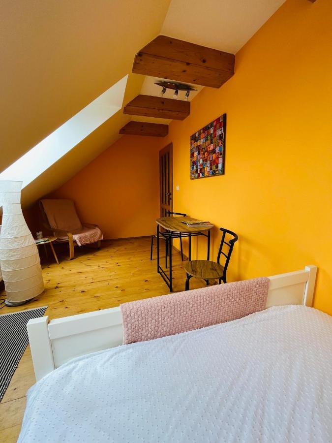 Apartman U Smrku Dvůr Králové nad Labem Esterno foto
